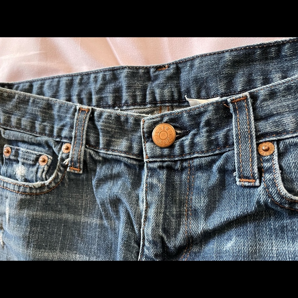 Women’s size 28 J Crew jean shorts - Picture 3 of 3